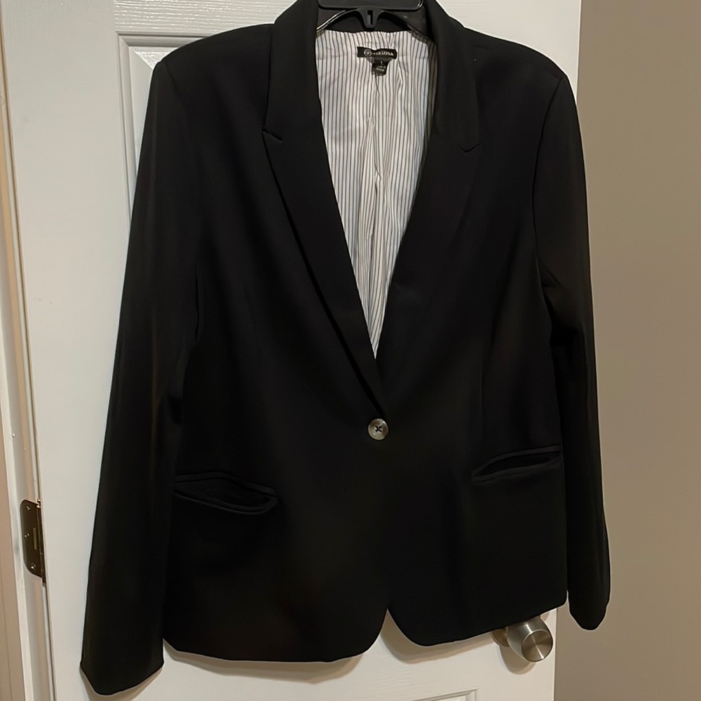 Versona blazer/ Size L/ Black